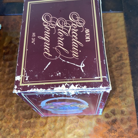 1980 Avon Floral Bouquet Porcelain Bisque Accent Piece IOB - Picture 11 of 15